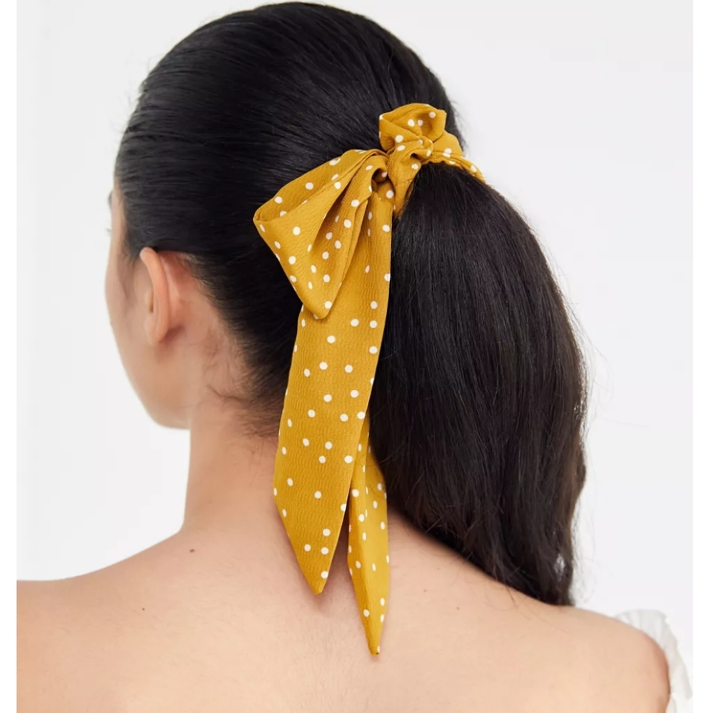 Darling Draped Now scrunchie bright yellow